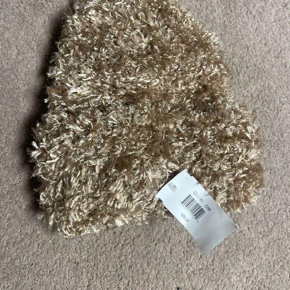 Accessories - Chic Fuzzy Beige Women's Hat